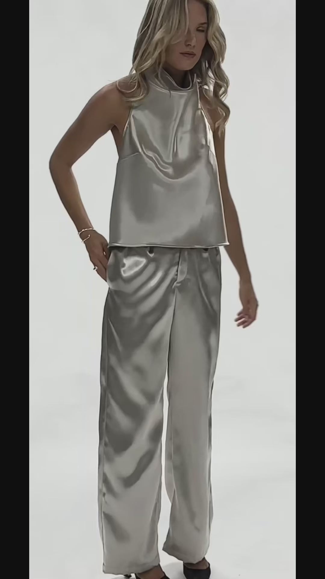 Metallic Twill Darted Welt Back Wide-Leg Pants